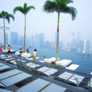 Отель в Сингапуре Marinа Bay Sands - бассейн для отдыхающих 