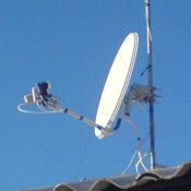 Все спутники расположены в направлении от юго - западного до юго - восточного, антенна должна быть в легкодоступном для вас месте, что особенно важно в момент ее настройки.  Установка спутникового телевидения  45000  цена минимальная  Комплекс.  Радуга ТВ.  Установка спутниковых антенн, спутникового телевидения, интернета \