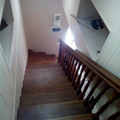 Лестница из натурального дерева (карагач, орех, дуб и тд)  Лестница  Казахстан  100000  Доставка входит в цену    ступень  Балясины из дерева и бетона. Великолепные балясины из эпоксидной смолы. Перила для лестниц Эксклюзивная Мебель ЧЛ