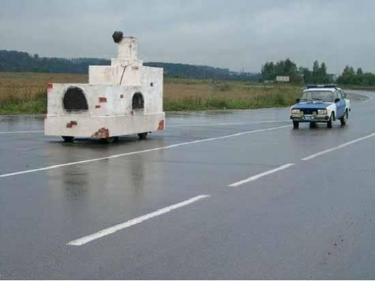 Дед за рулем..
